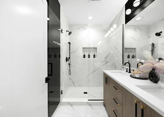 Luxury 3br, Uchicago & Obama Ctr, 15 Min Downtown Apartment *