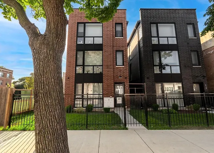 Luxury 3br, Uchicago & Obama Ctr, 15 Min Downtown Apartment Chicago