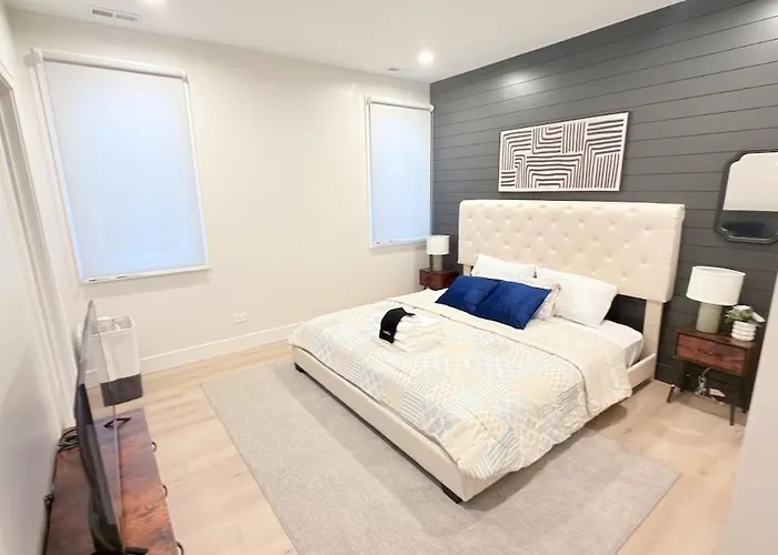 Apartment Luxury 3br, Uchicago & Obama Ctr, 15 Min Downtown *