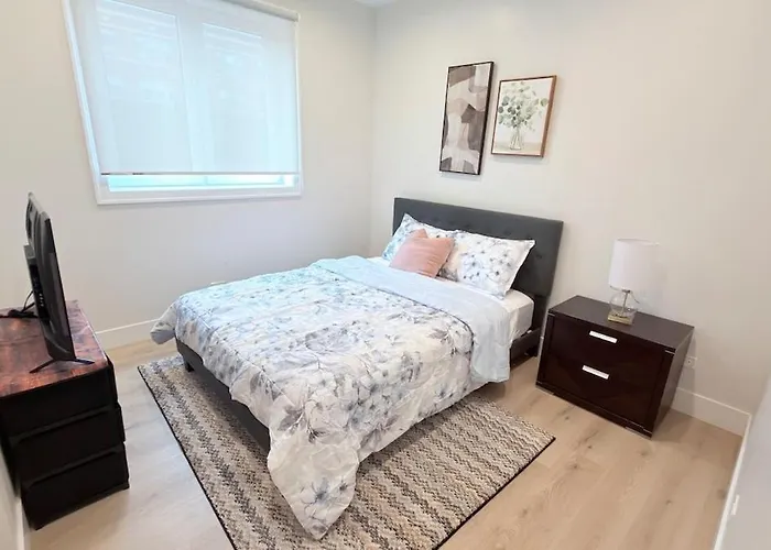 Luxury 3br, Uchicago & Obama Ctr, 15 Min Downtown Apartment Chicago